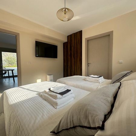 Topos Luxury Stay Heraion Loutraki  Bagian luar foto