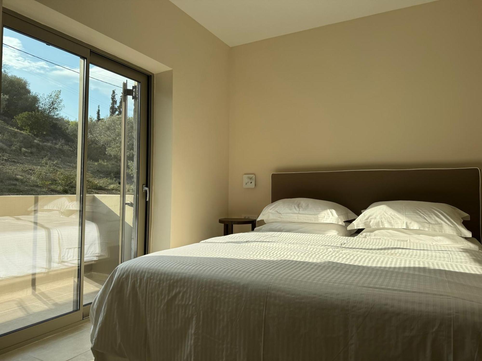 Topos Luxury Stay Heraion Loutraki  Bagian luar foto